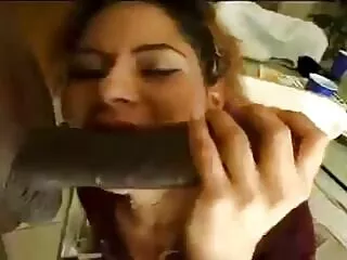 Trashy talonneur désossé video porno des fille vierge dur dans son arraché en position de levrette