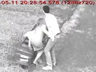 Chubby emo chick suce la bite et se filme porno vierge fait lécher la chatte