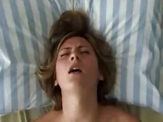 Cinq salopes utilisent la bite d'un mec chanceux pour porno vierge arab satisfaire leur soif de sexe