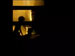 Kinky hottie Nikki Capone devierger une fille xxx chevauche une bite avant un soin du visage en désordre